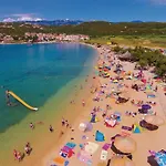 Διαμέρισμα Stunning In With Wifi Mandre